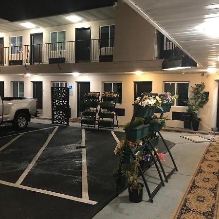 Motel The Carasaljo Lakewood Exterior foto